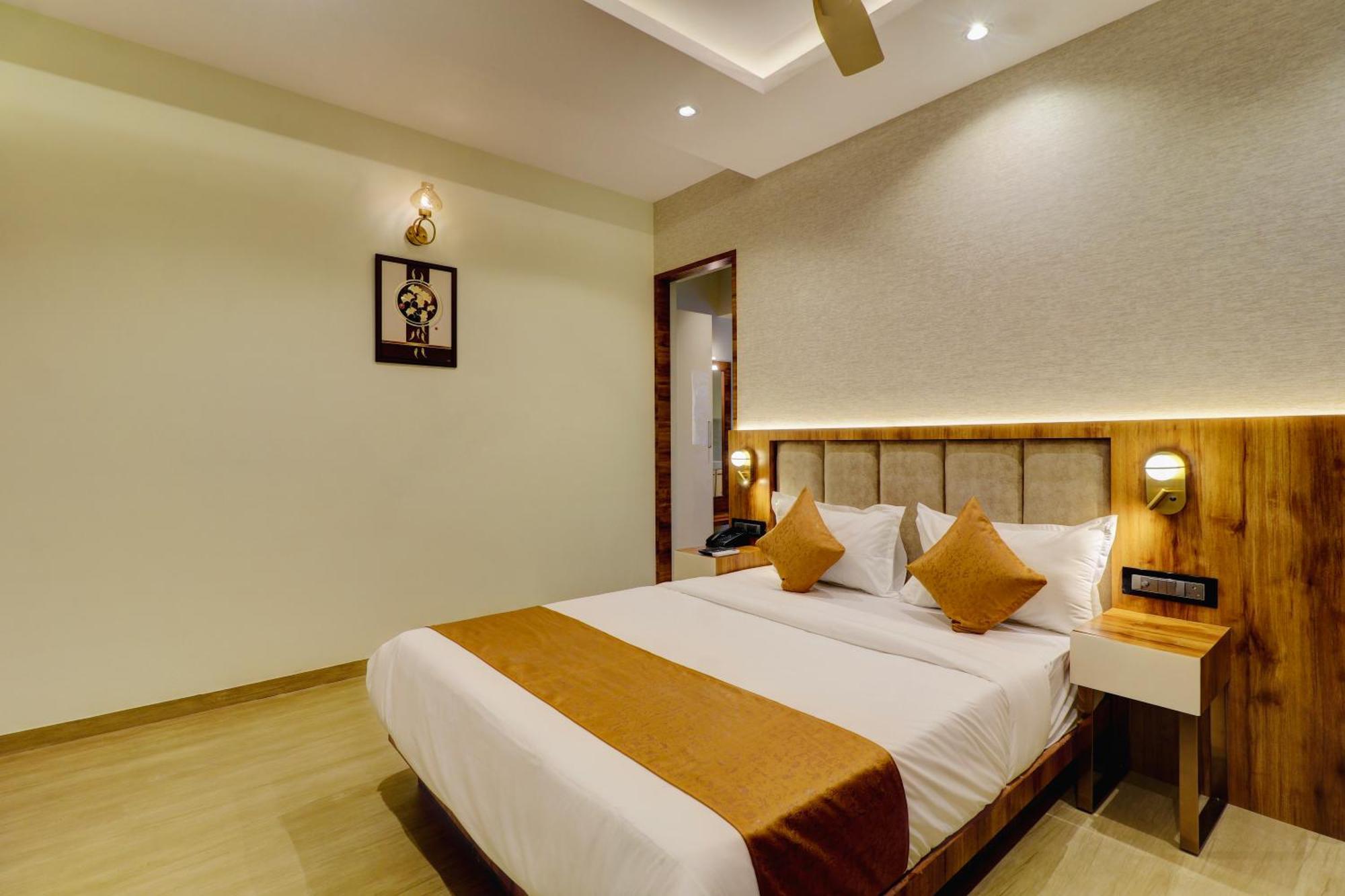 Home2 Studio Apartments Mumbai Exterior photo